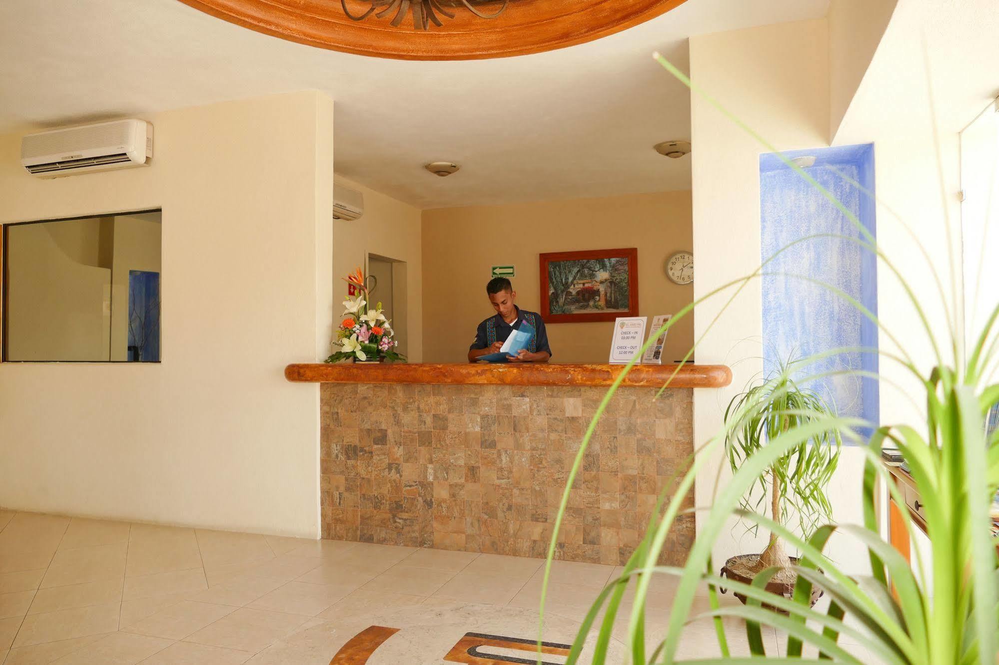 فندق كابو سان لوكاسفي  إل أميال هوتل آند ويلنيس سنتر المظهر الخارجي الصورة